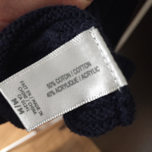 Wide V-Neck Sweater top - Picture 4 of 4